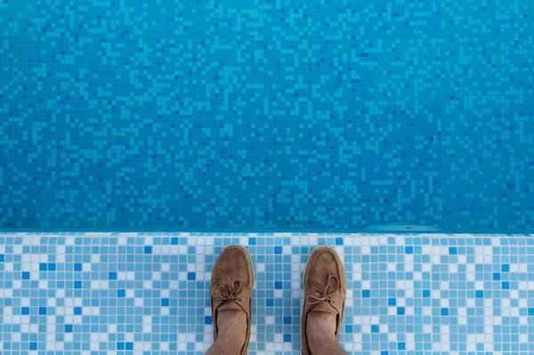 Les différentes options de système de chauffage pour profiter de sa piscine toute l'année